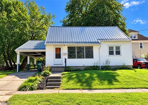 Photo for 321 Elm Street