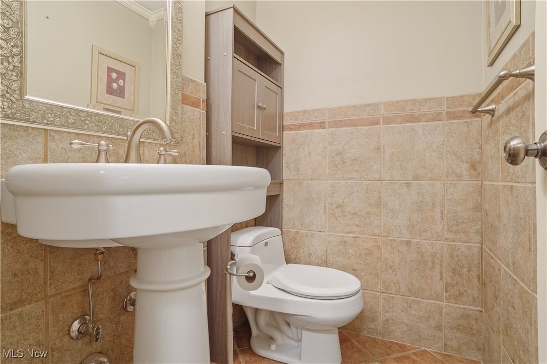 4579 Commodore Drive, Stow, Ohio image 30