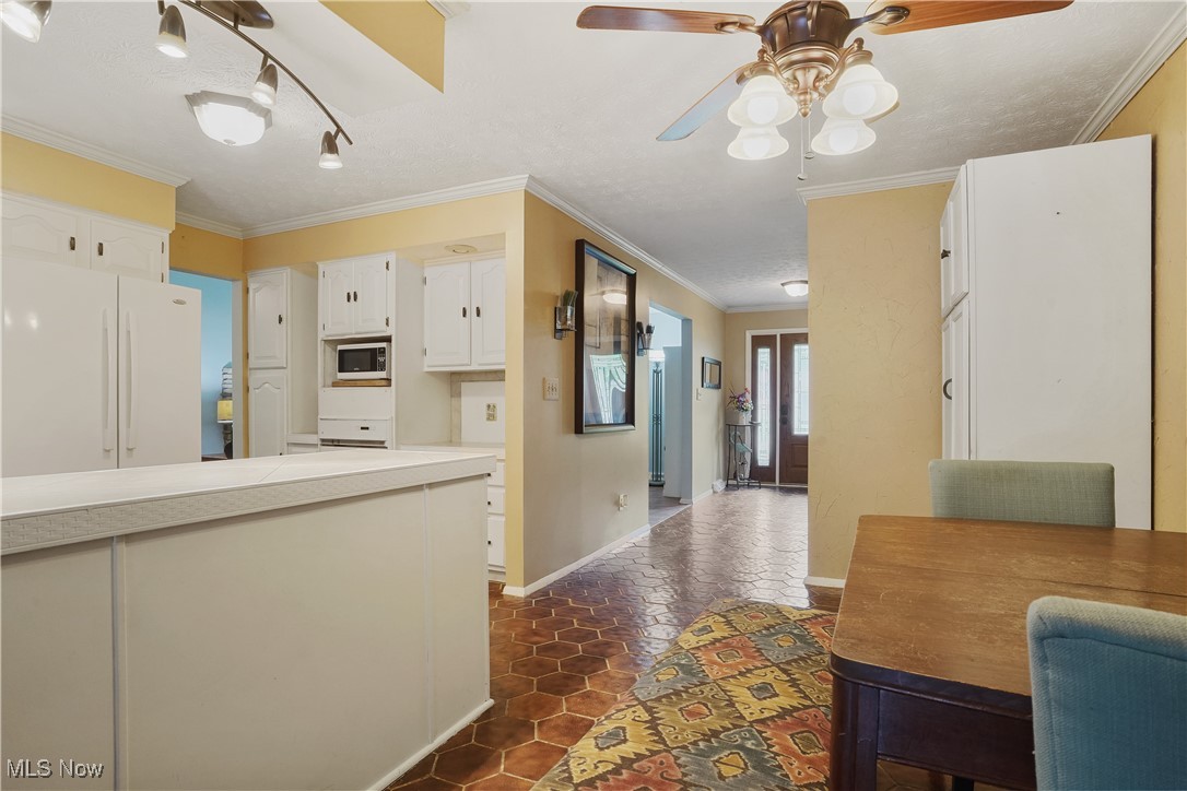 4579 Commodore Drive, Stow, Ohio image 19