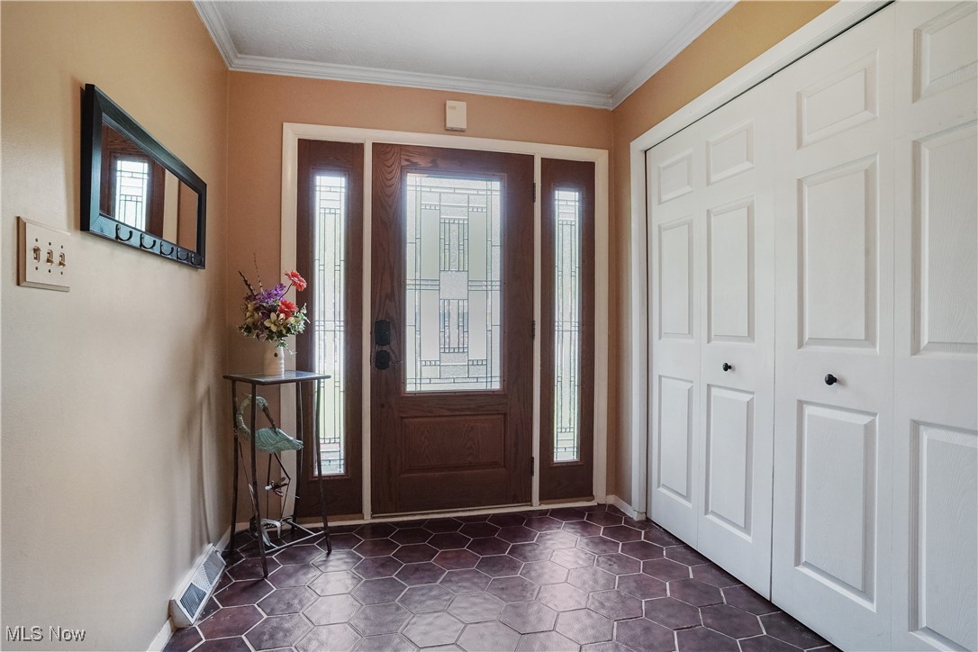 4579 Commodore Drive, Stow, Ohio image 5