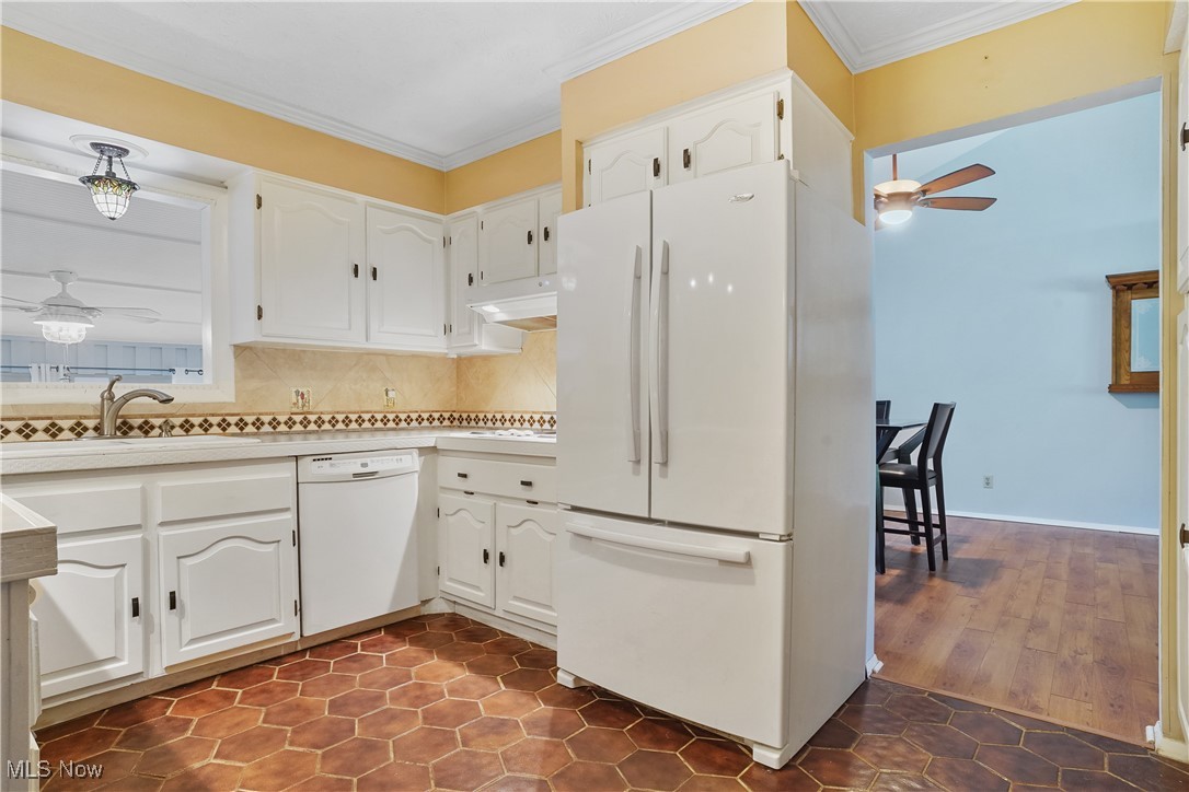 4579 Commodore Drive, Stow, Ohio image 17