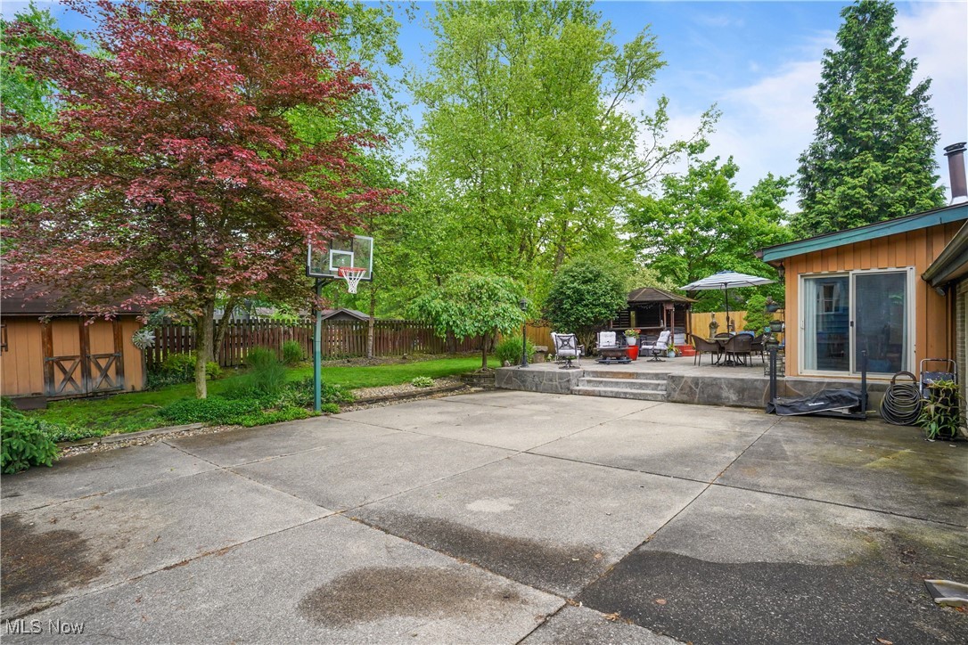 4579 Commodore Drive, Stow, Ohio image 48