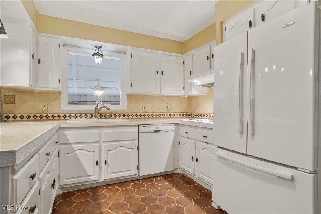 4579 Commodore Drive, Stow, Ohio image 15