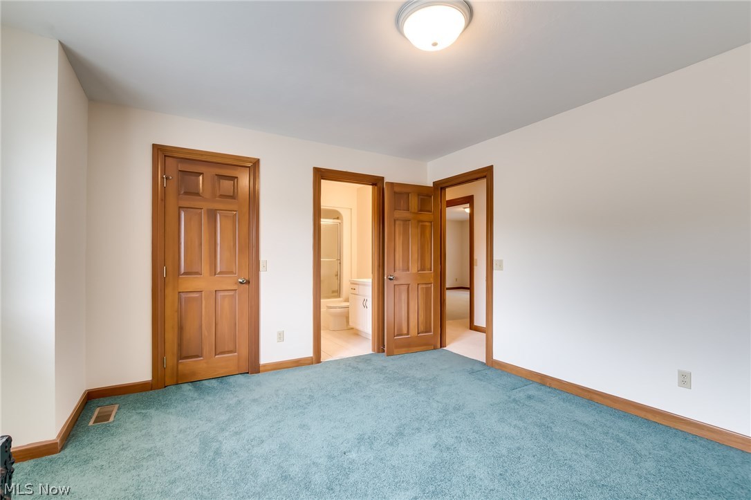 Hanover Woods - Residential