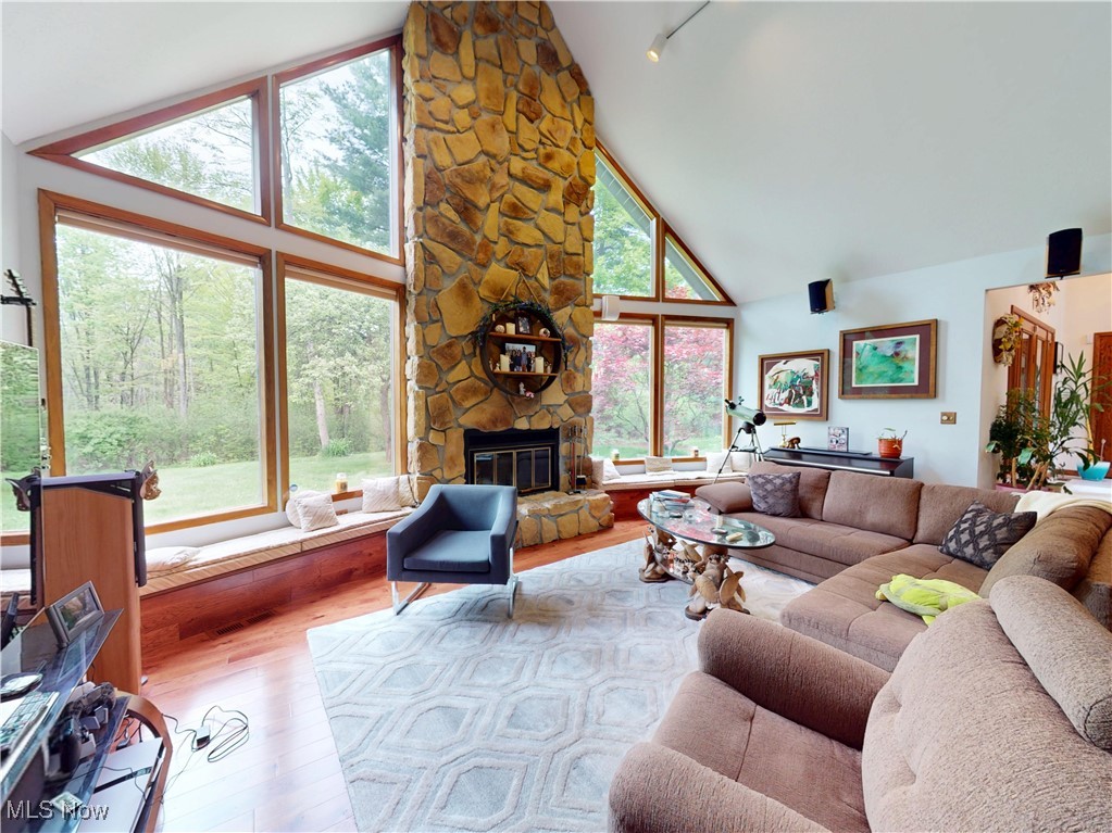 11305 Pine Acres Lane, Chesterland, Ohio image 12