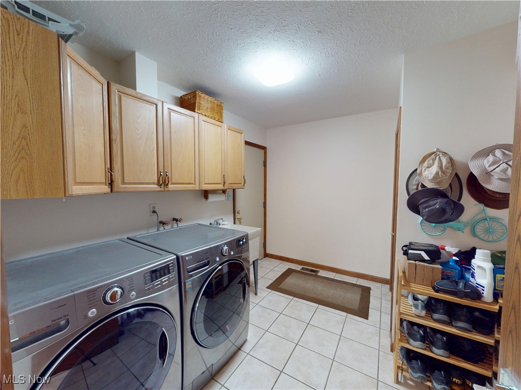 11305 Pine Acres Lane, Chesterland, Ohio image 28