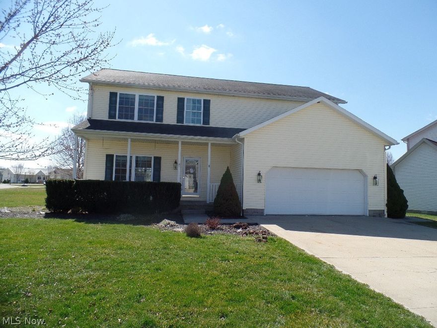 LOOK!!! Must See! This ready to move in 2 story,4 bedroom 2 1/2 baths. Beautiful wood flooring throughout the downstairs. A open floor plan to the kitchen and dining room. Kitchen comes with appliances and has a breakfast bar. Dining room has French doors that open onto a deck. Has a large master bedroom and the bath has a garden tub and shower.