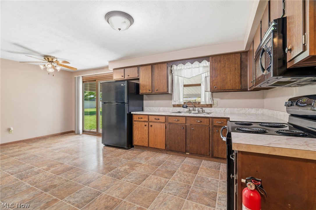 Oldtown Colonial Estate - Residential