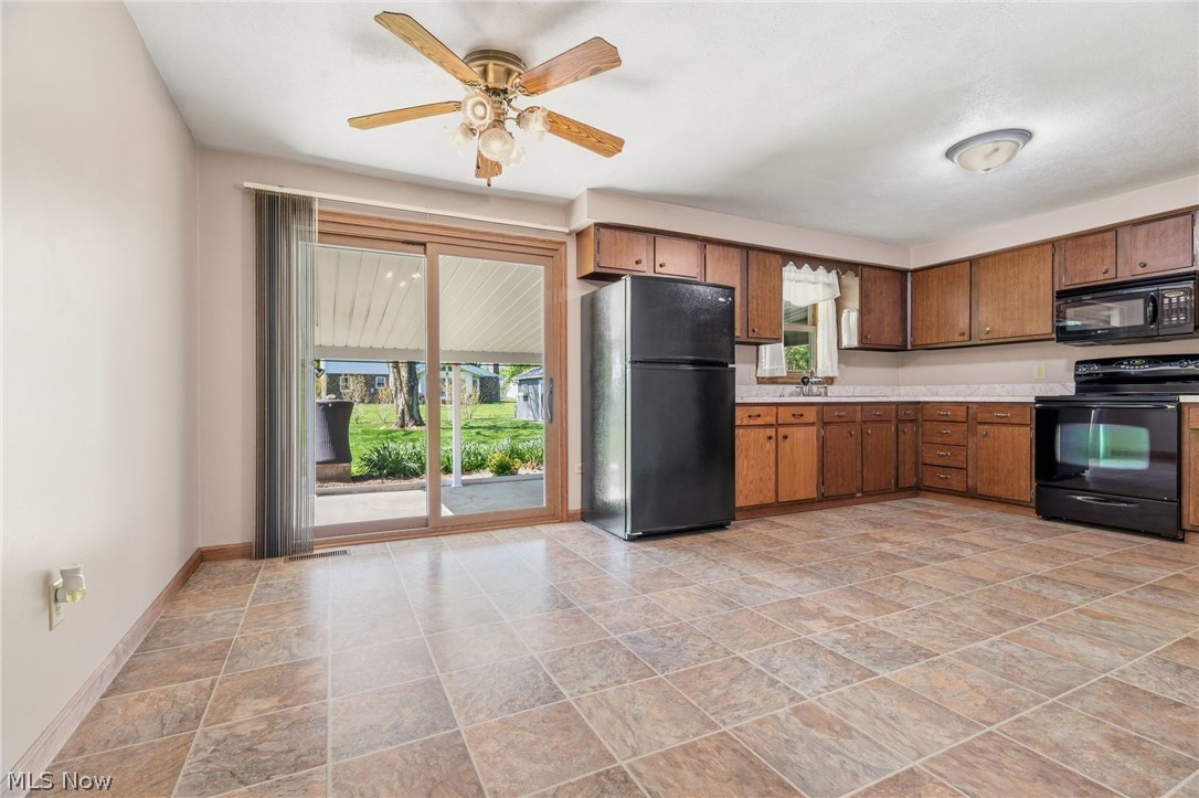 Oldtown Colonial Estate - Residential