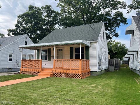 Homes For Sale - 757 Davies Avenue<br/> Akron, OH 44306