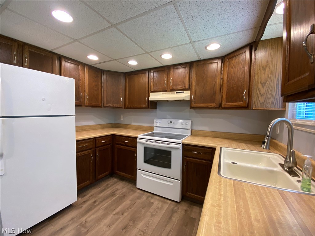 Ball 02 - Residential