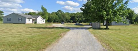 Multifamily For Sale - 8492  & 8476 Tallmadge Road<br/> Ravenna, OH 44412