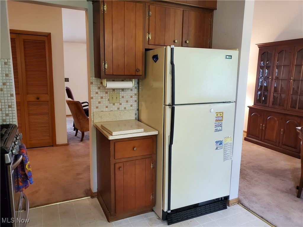 34671 Lake Shore Boulevard, Eastlake, Ohio image 8