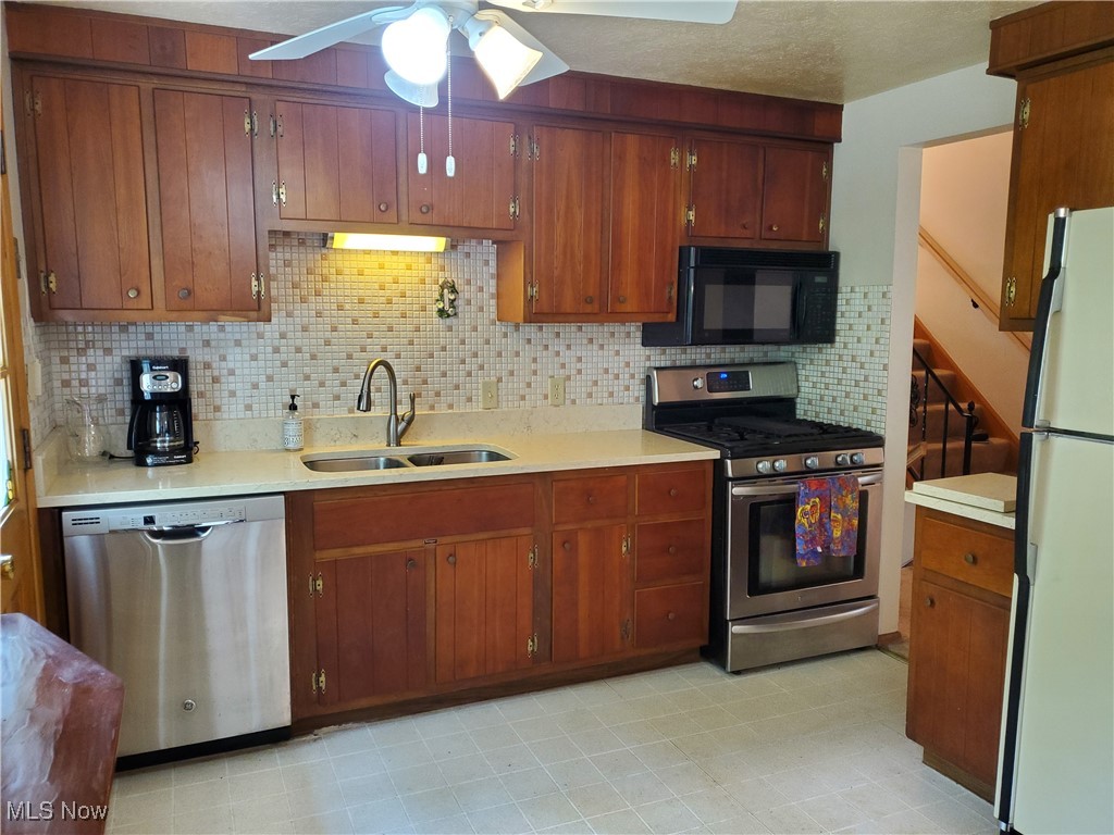 34671 Lake Shore Boulevard, Eastlake, Ohio image 9
