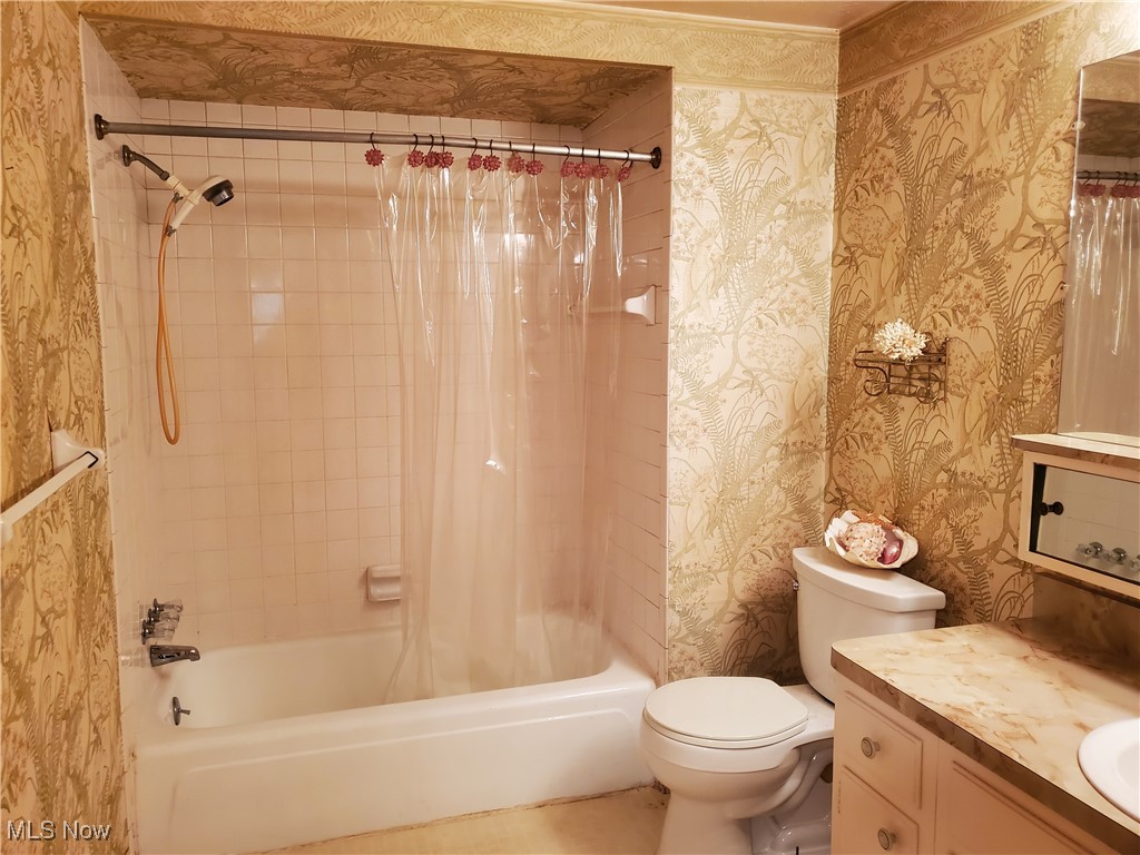 34671 Lake Shore Boulevard, Eastlake, Ohio image 23