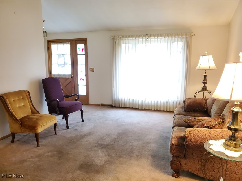 34671 Lake Shore Boulevard, Eastlake, Ohio image 16