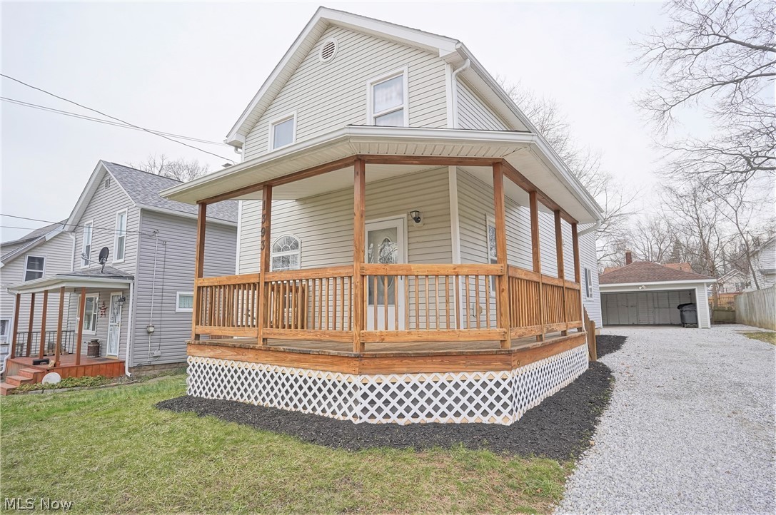 WOW all updated home... 3 Bedrooms and 3 Full baths...
