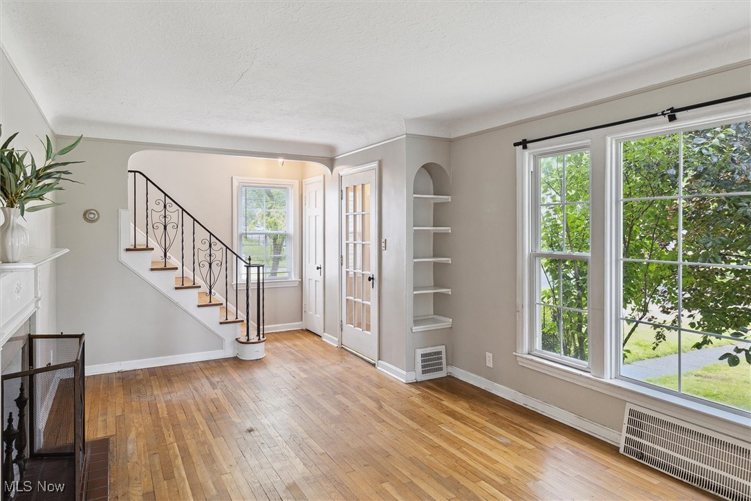 897 Quarry Drive, Cleveland Heights, Ohio image 2