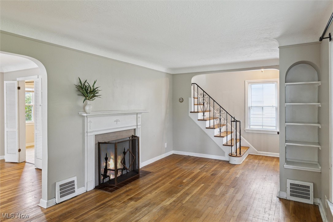 897 Quarry Drive, Cleveland Heights, Ohio image 4
