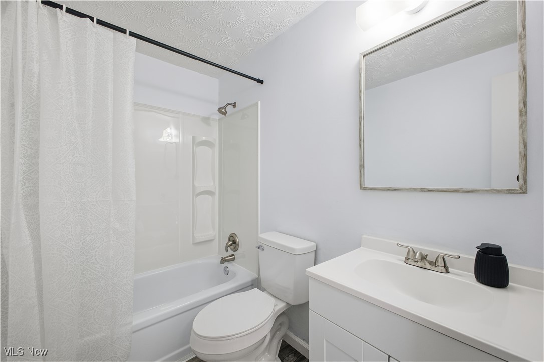 Youngstown Land & Improv - Residential