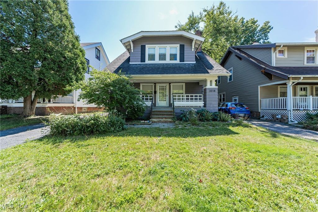 Photo of 3314 Altamont Avenue, Cleveland Heights, OH 44118 (MLS # 5175721)
