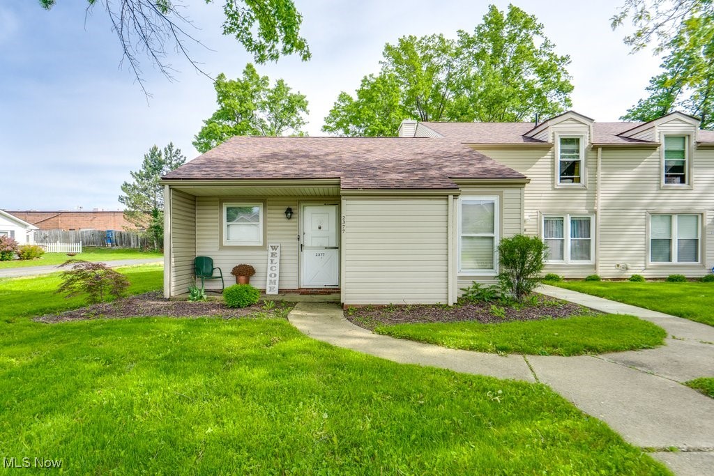 2377 Ansley has ALL that you need! This cozy home is perfect for one level living! This condominium is what you are looking for whether you are downsizing and/or only in OH-IO part-time. It has so much to offer from the front door to the garage! In the open concept living room, the large windows allow the natural light in and lend to the spacious feel. The kitchen is open into the living room with a bar and an area for a table. It has quite a bit of counter and cupboard space while still being efficient. It offers 2 bedrooms, both with ample closet space in each. There are 2 more closets, one in the laundry room and another in the main part of home. The large bathroom with adjacent laundry room adds even more efficiency to this property. The garage right at your back door finishes off this perfect, all-you-need, cozy HOME. Enjoy the quiet street on the front porch or back patio...all while being minutes from SO much. This end of Alliance is growing and adding new restaurants and shopping as we speak! This home is located in the Marlington School District in a quiet and friendly neighborhood. Don't miss this chance to get that cozy, low maintenance place that you have been looking for at a price that is not easy to find! Call today!