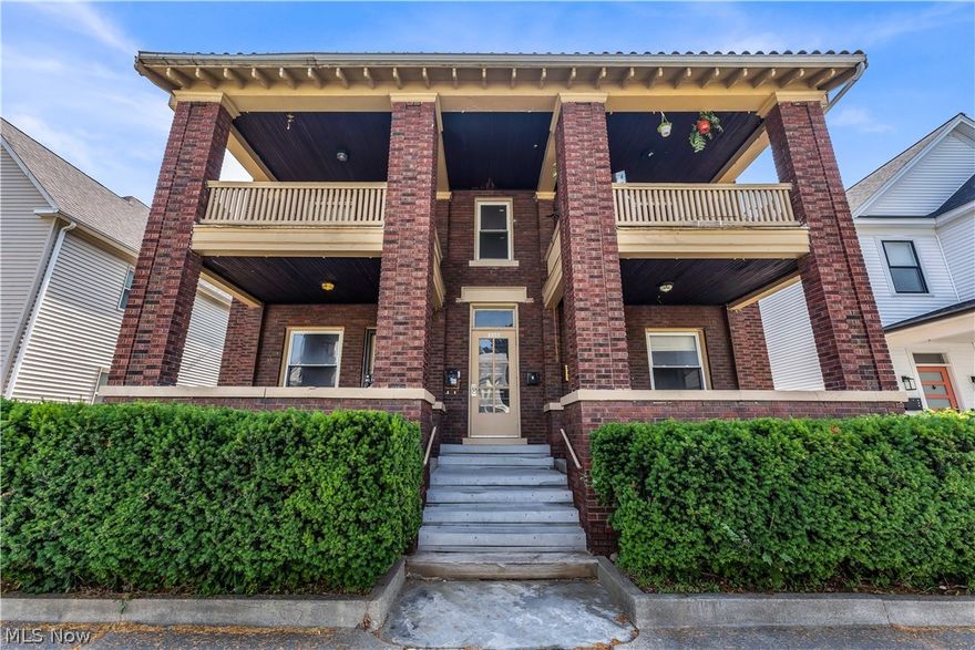 1321 W 85th St #2, Cleveland - Spacious 2 bed 1 bath apartment! //

$ 1000 rent / $ 1000 deposit //
$49 application fee per adult //
1-2 pets OK with approved PetScreening and PetFee.(Some breed restrictions apply per HUD guidelines). //
NO SMOKING //
1 time $149 non-refundable set up fee paid at lease signing //

$30/month required resident benefit package; can include personal property/liability insurance for an additional $5/month for $35/month total. // 

All applicants are required to fill out a PetScreening application, found on our website directly on the application before being processed. Even if you have NO pets - this application must be filled out. One time, non-refundable pet fee of $200-500 per animal applies to all pets & must be paid prior to or when you pay your first month rent. (No fee for qualified assistance animals). //

Our application is processed through secure site: Findigs, and they require ID and income verification. Without this, your application will not be processed. They offer 24/7 chat support on their application directly if you have any questions. //

BEDROOMS: 2 //
BATHROOMS: 1 //
APPLIANCES PROVIDED: Fridge and stove //

UTILITIES / RESIDENT RESPONSIBILITY: Resident pays for gas and electric and is responsible for snow removal. //
Serious inquiries only.