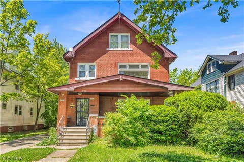 Multifamily For Rent - 3526 East Boulevard #2/UP<br/> Cleveland, OH 44105