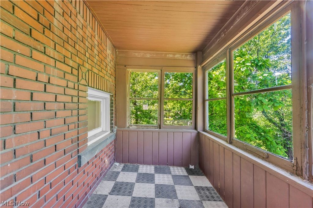 Photo of 3526 East Boulevard #2/UP, Cleveland, OH 44105 (MLS # 5216919)