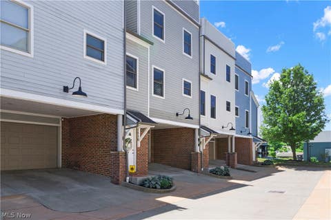 Photo for 1338 W 54th Street