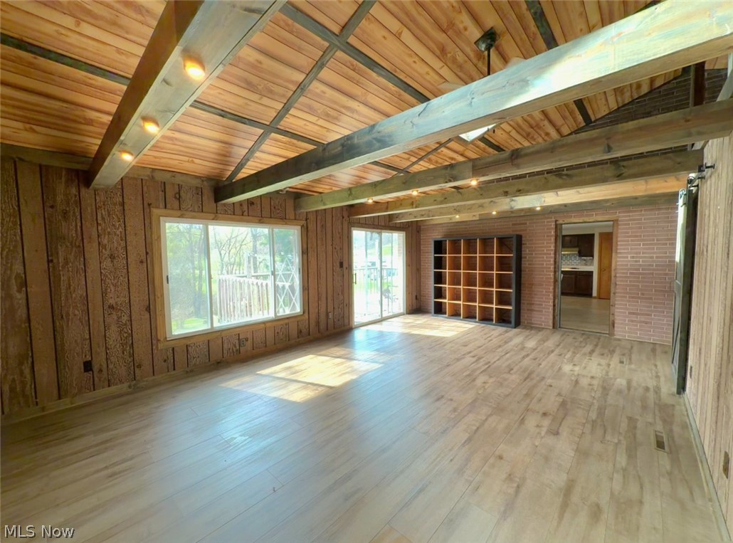 Speakers Estate Add - Residential