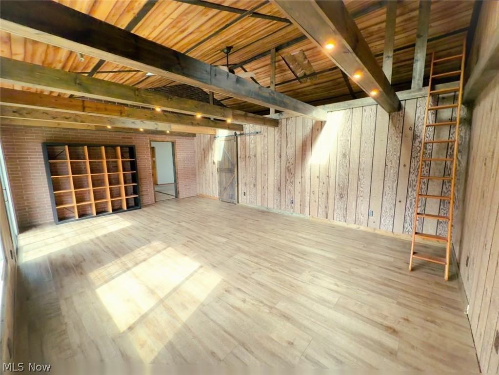 Speakers Estate Add - Residential