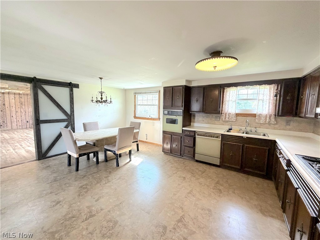 Speakers Estate Add - Residential