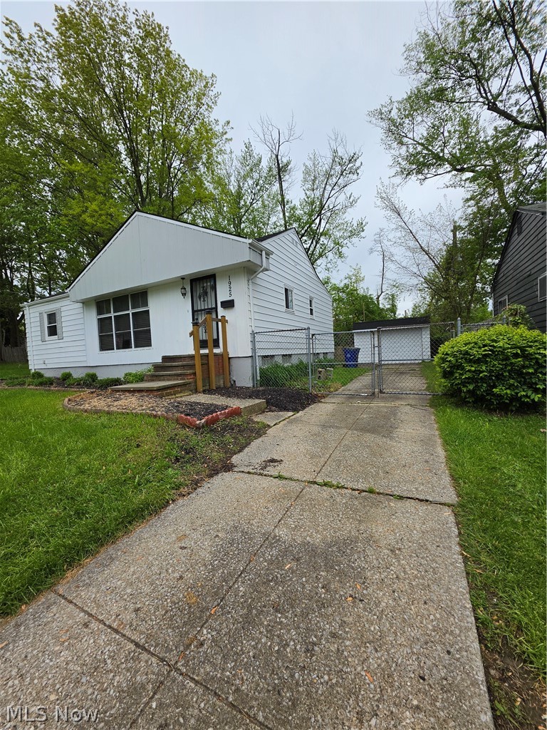 1925 Ridgehill Road