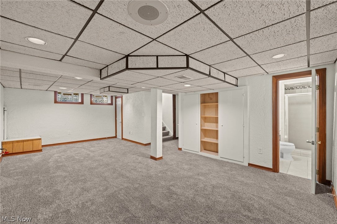 24914 E Oakland