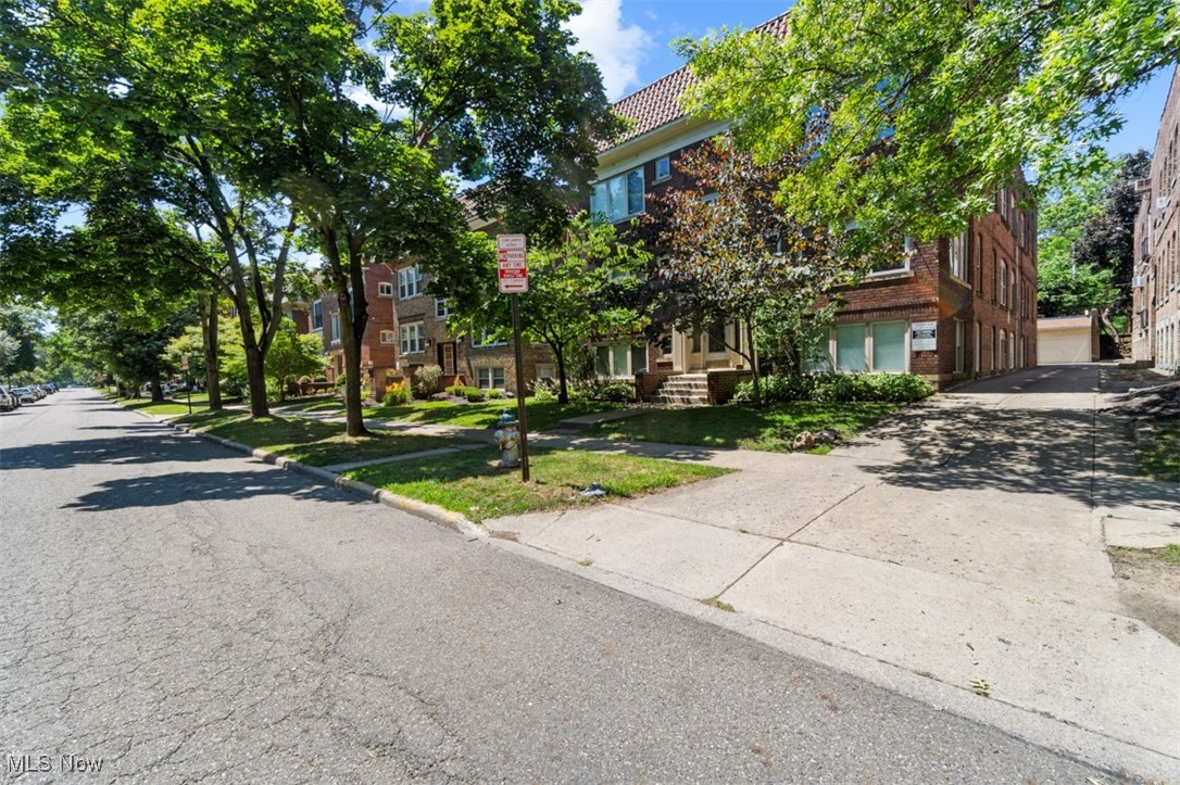 2759 Hampshire Road Condo - Residential