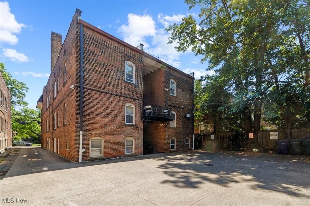 2759 Hampshire Road Condo - Residential