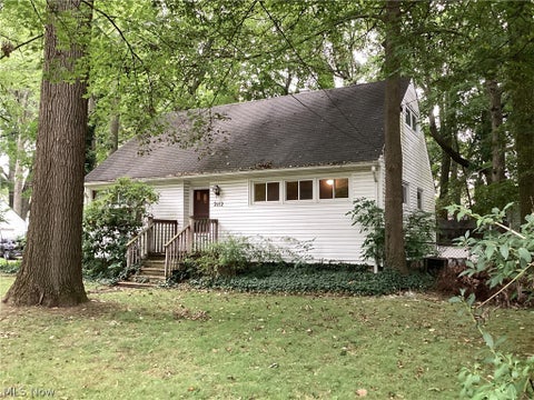 Homes For Sale - 2112 Woodland Street<br/> Trumbull County, Warren, OH 44483