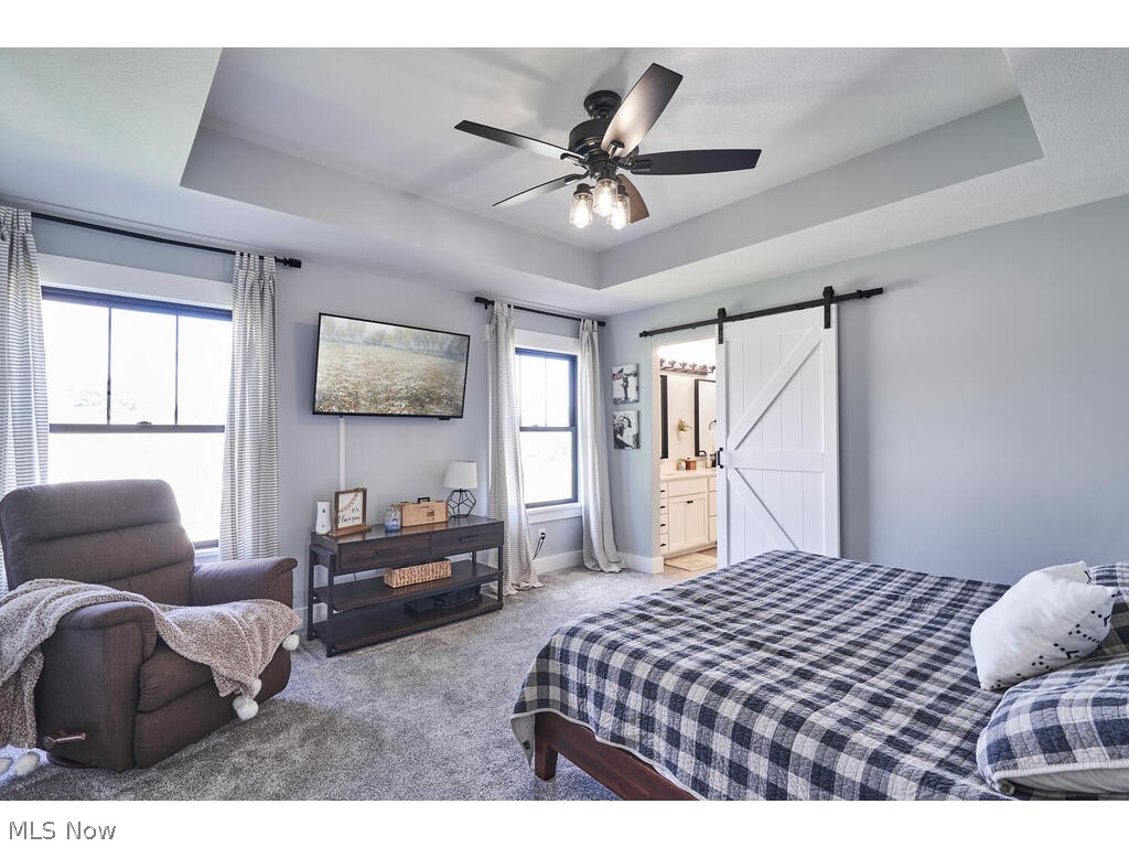 Country Knoll Estate - Residential