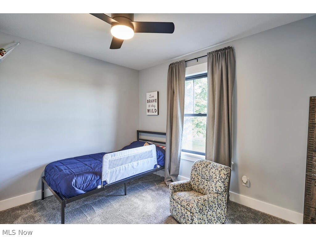 Country Knoll Estate - Residential