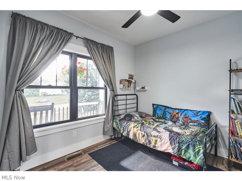 Country Knoll Estate - Residential