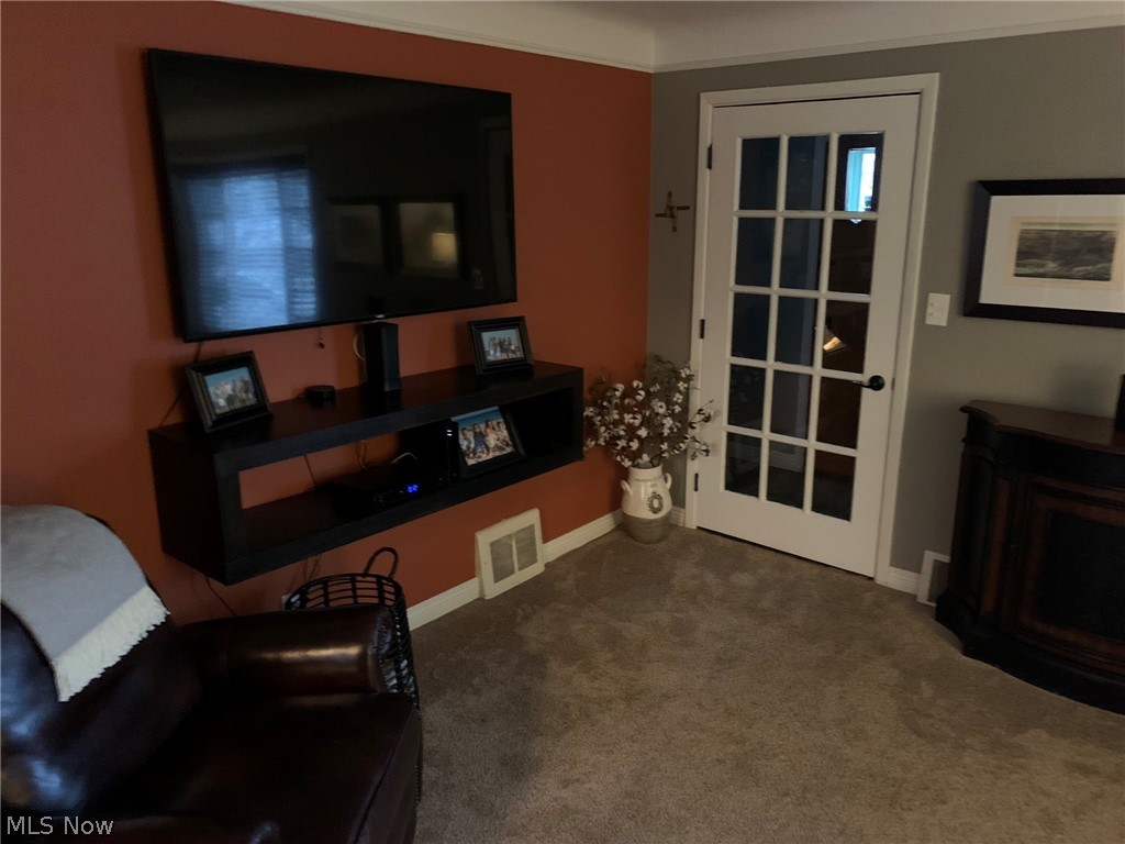 Lyndhurst Manor - Residential Lease