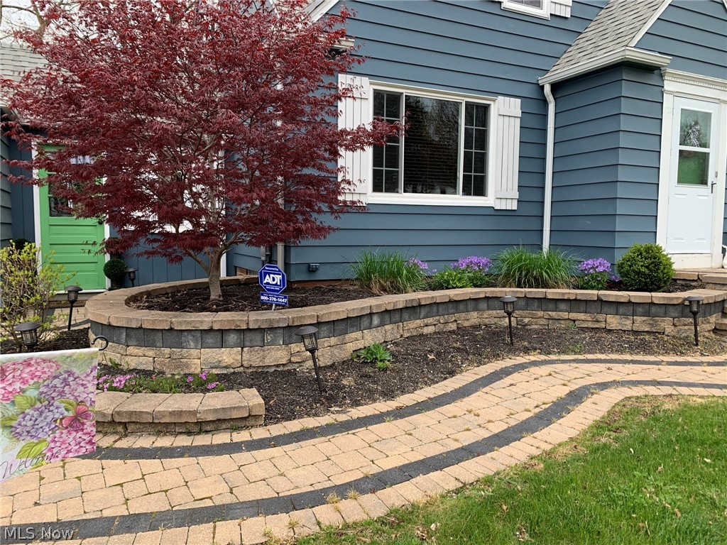 Lyndhurst Manor - Residential Lease