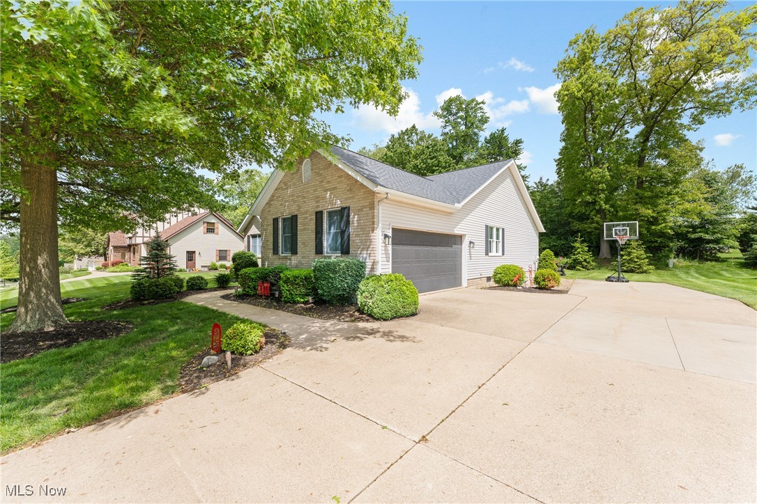 2788 Vinton Woods Drive, Wooster, Ohio image 42