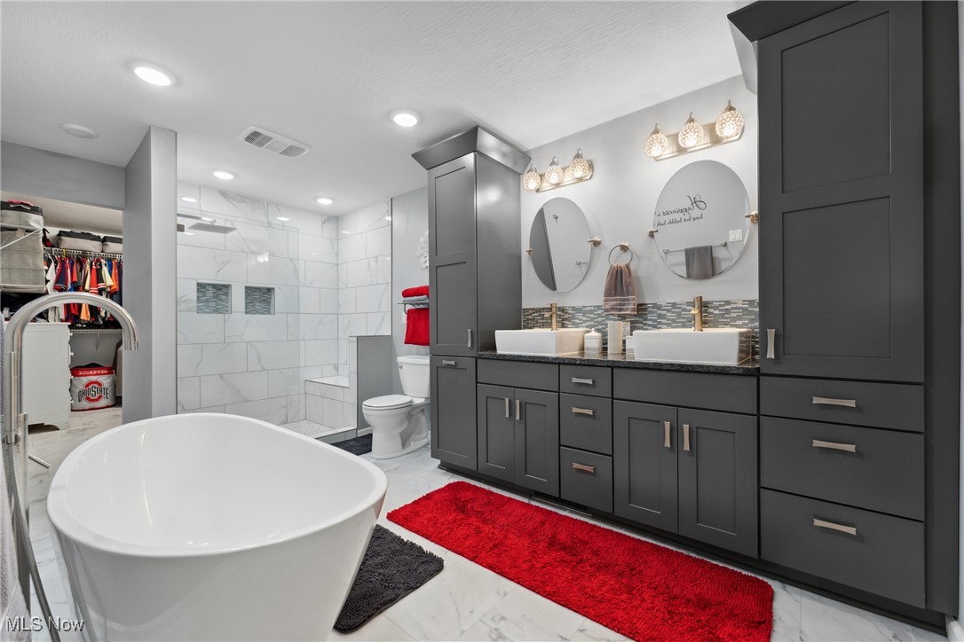 2788 Vinton Woods Drive, Wooster, Ohio image 18