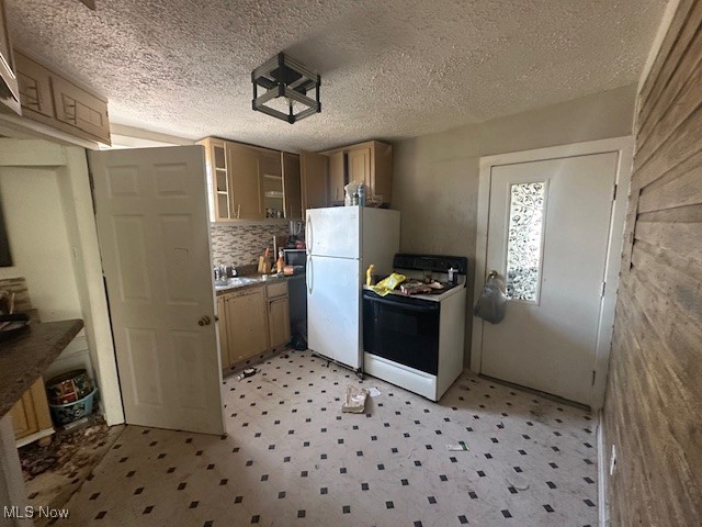 6393 Meander Glen Drive, Austintown, Ohio image 2