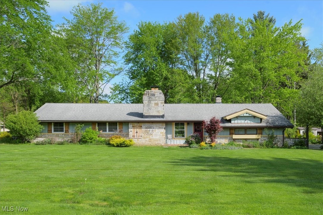 31 Garden Park Drive, Chagrin Falls, Ohio image 1