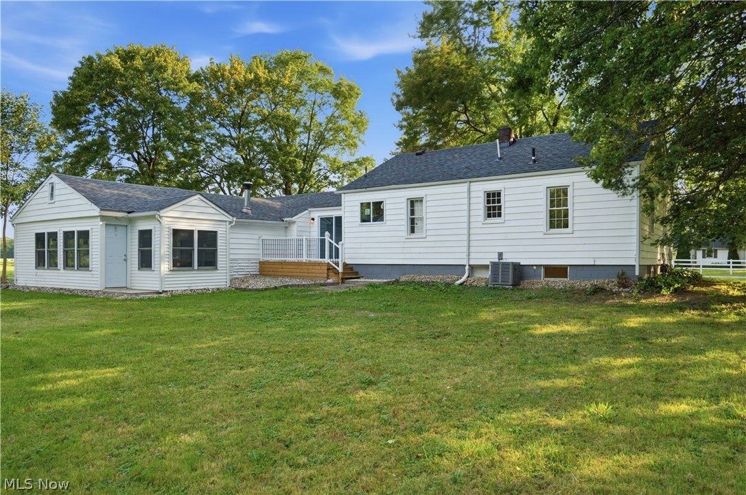 9247 Youngstown Pittsburgh Road