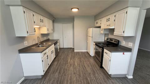 Tiny photo for 229 Brunswick Drive, Elyria, OH 44035 (MLS # 5221657)