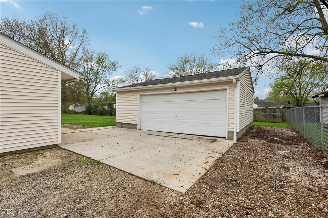 3568 Elmhurst Court, Kent, Ohio image 9